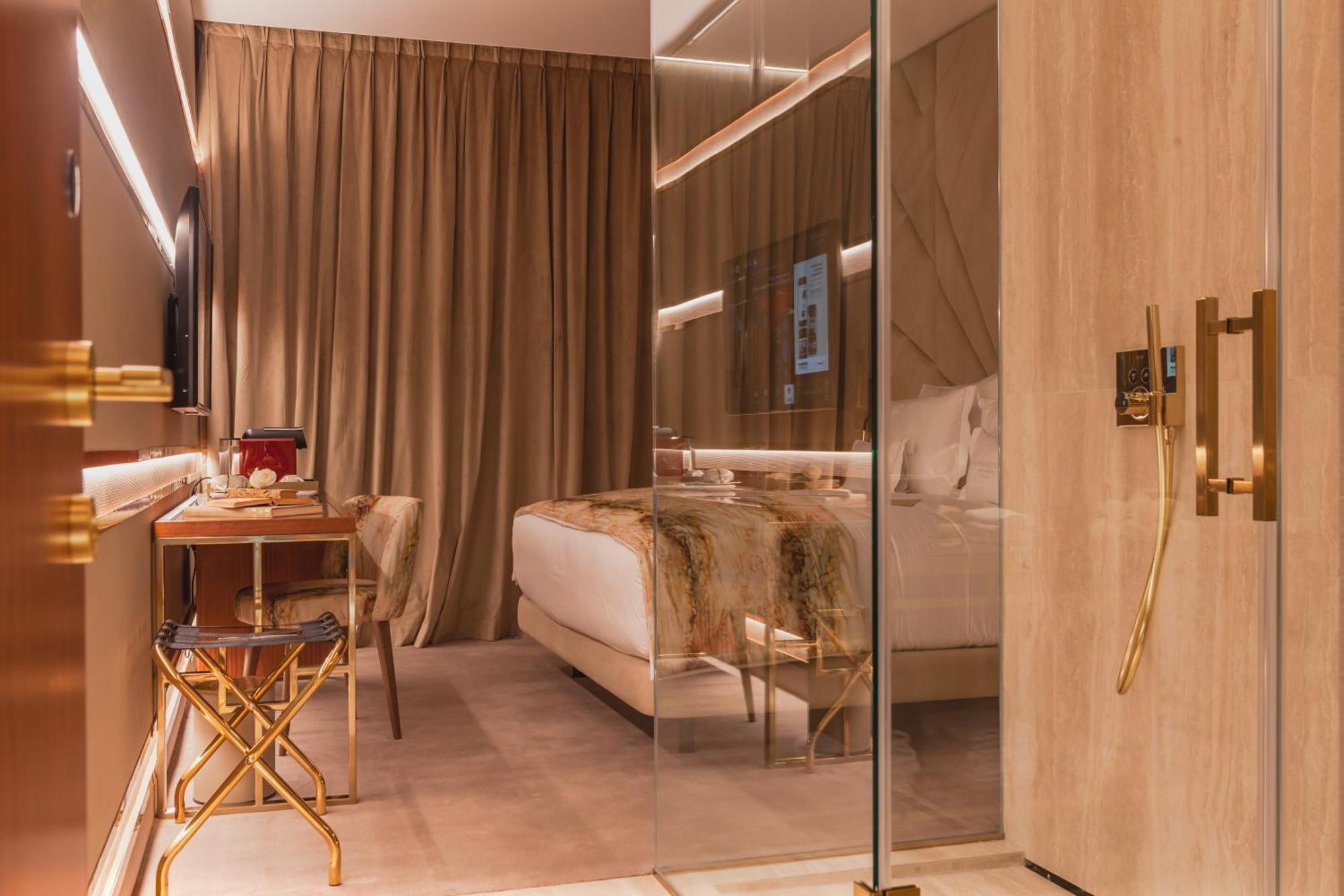Wine & Books Lisboa Hotel Szoba fotó A room at the Mandarin Oriental